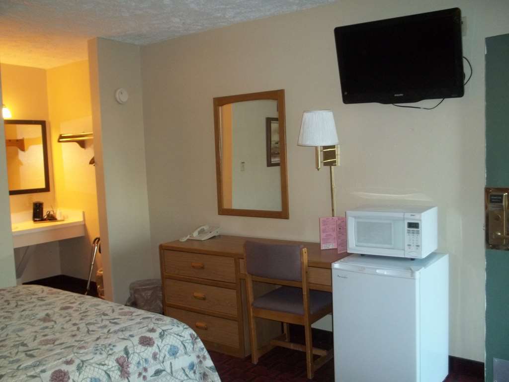 Economy Inn Маккук Номер фото
